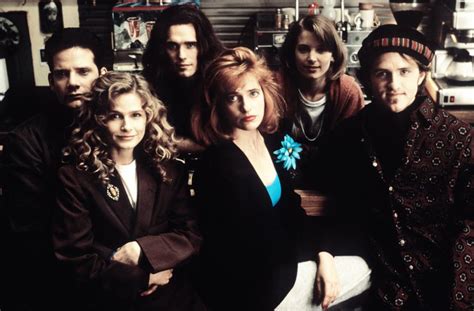Singles (1992) | Qwipster | Movie Reviews Singles (1992)