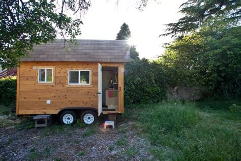 We provide plans and a structural insulated panel package (sip) on a custom trailer built especially for tiny houses. 40+ Best Tiny Houses on Wheels - Designs and Images