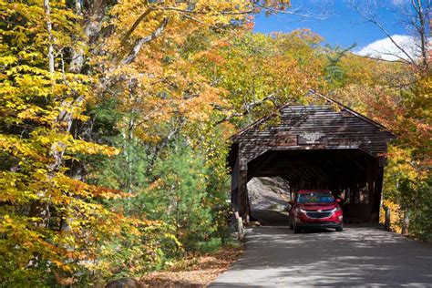 The Best Places To See Fall Foliage In Long Island