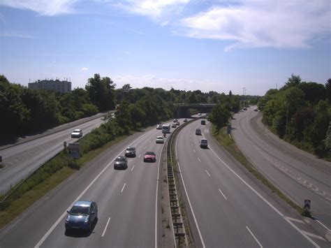 South of bloor street, the roadway is today known as parkside drive, but was originally part of keele street. Datei:Kiel, Bundesstraße 76.JPG