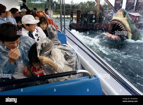 Jaws Universal Studios Ride Hi Res Stock Photography And Images Alamy