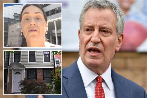 new york woman carole kolb king sues former mayor de blasio after tripping on sidewalk outside