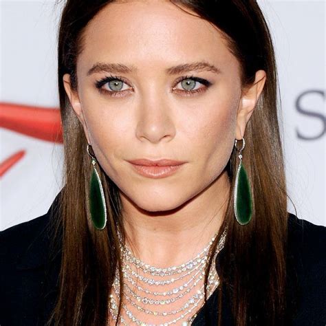 30 Celebs Who Prove The Beauty Of Chestnut Brown Hair