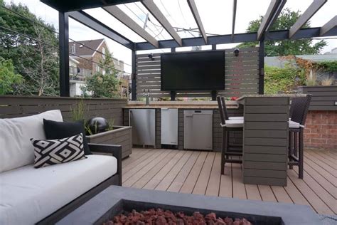 This is the soul of outdoor kitchens by samuele mazza. Rooftop Deck With Amenities - Chicago - Roof Decks ...