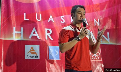 Kerk chee yee is political secretary to dap parliamentary leader lim kit siang. 'Perikatan Keadilan' tidak akan cabar anak Kerk