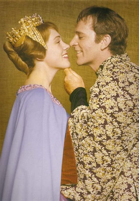 Julie Andrews And Richard Burton In Camelot Julie Andrews Pre