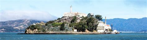 Alcatraz, originally envisioned as a naval defense fortification, was designated a residence for military offenders in 1861, and it housed a diverse collection of prisoners in its. Der Gefängnisinsel Alcatraz besuchen: Infos, Tipps und Fotos