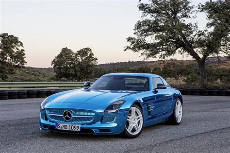 Fonds Decran Mercedes Benz 2012 Sls Amg Electric Drive Bleu Ciel