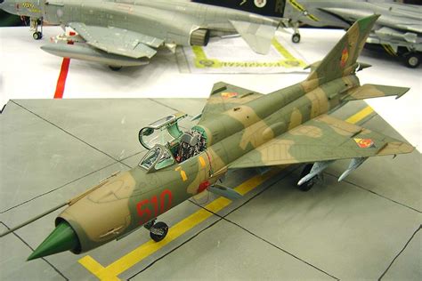 Visa fler idéer om bygga modeller, modell. Mig 21 1/32 Scale Model | Aircrafts Modern Era | Pinterest ...