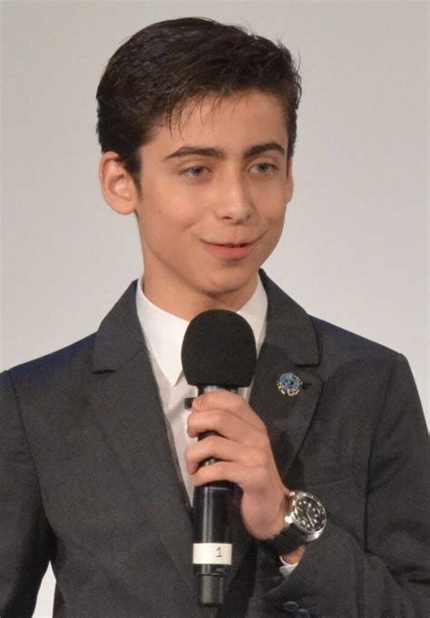 Is Aidan Gallagher Dead Age Birthplace And Zodiac Sign