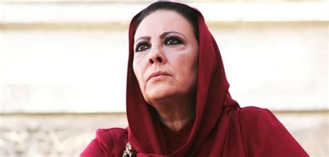 2.7 / 5 7 kişi puan verdi. Hercai Azize kim? Ayda Aksel kimdir? Nereli, dizileri ...