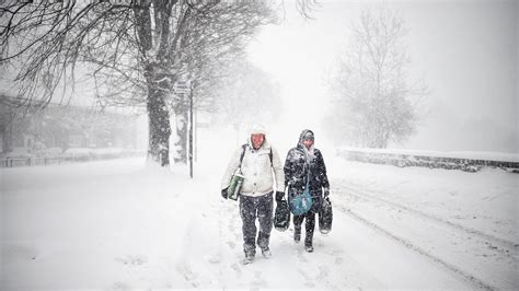 Heaviest Snow In Decades Batters Uk Ireland And The Continent The