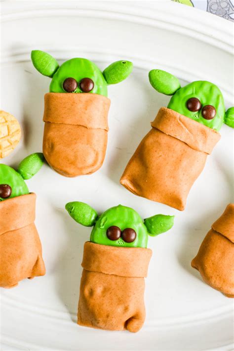 If you are somebody who loves baby yoda, you might want to try a unique way to bring him home. How to Make Baby Yoda Nutter Butters Cookies Recipe