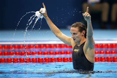 Katinka hosszú is a hungarian competitive swimmer specialized in individual medley events. Hosszú Katinka : Hosszú Katinka lehet a világ legjobb úszója | lojavinhosevinhos