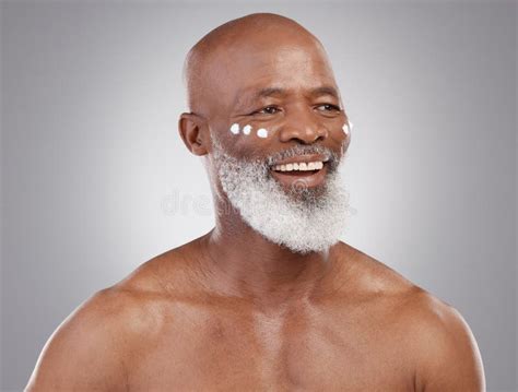 440 Skincare Old Men Stock Photos Free And Royalty Free Stock Photos