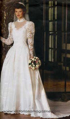 .wedding gown, retro white wedding dress, 1980s bridal dress, vintage 1980s bridal gown. SK Fashion Talk: Wedding Dresses from 1970's to 2000