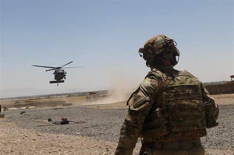 مقتل جندي أمريكي في قاعدة التاجي شمالي بغداد و
