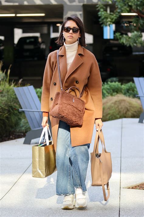 Jessica Alba Stylish In A Brown Coat While Heading To Work At The
