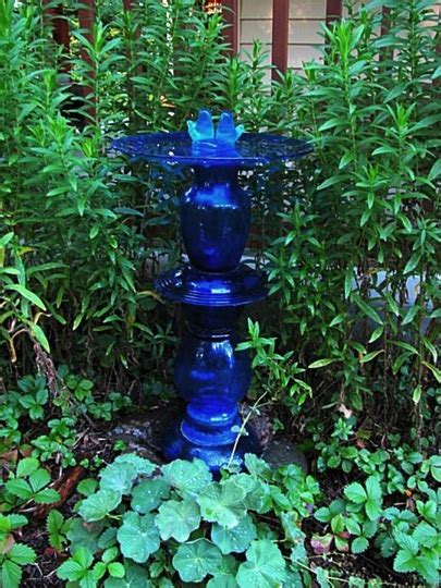 Diy Glass Bird Baths And Garden Totems Do It Yourself Fun Ideas