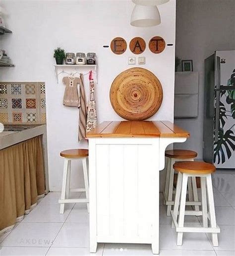 Contohnya untuk mempercantik kabinet atas maka ada yang menggunakan 11. Desain Dapur Sederhana Tapi Cantik - Desain Dekorasi Rumah