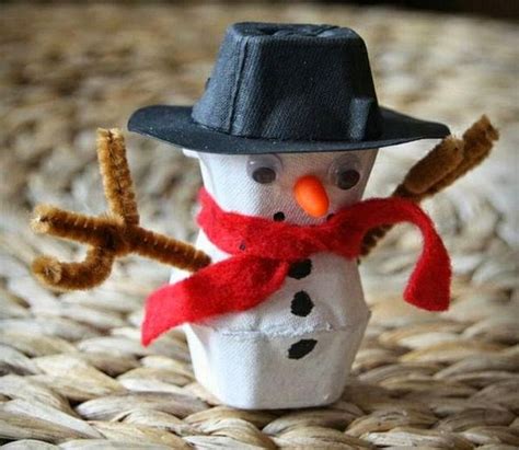 de bonhommes de neige en carton d œuf tutoriel vidéo snowman crafts egg carton crafts