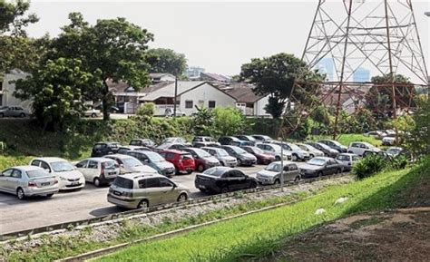 Prasarana group managing director datuk idrose mohamed was reported as saying that. Park-and-ride facilities need improvement, say commuters