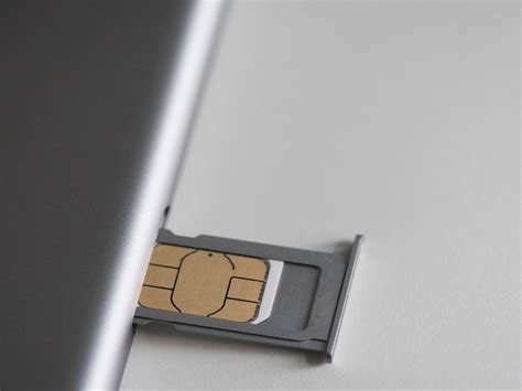 Apple Iphone And Ipad Sim Card Size Guide Man Of Many