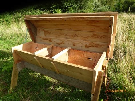 1 x warre beehive roof. Top bar Hives