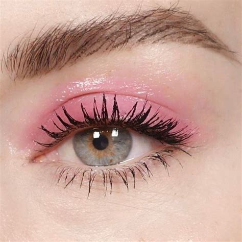 Glossy Pink Eye Pink Eye Makeup Pinterest Makeup Aesthetic Makeup