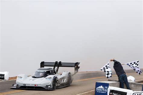 Volkswagens Electric Race Car Is The New King Of Pikes Peak Auto