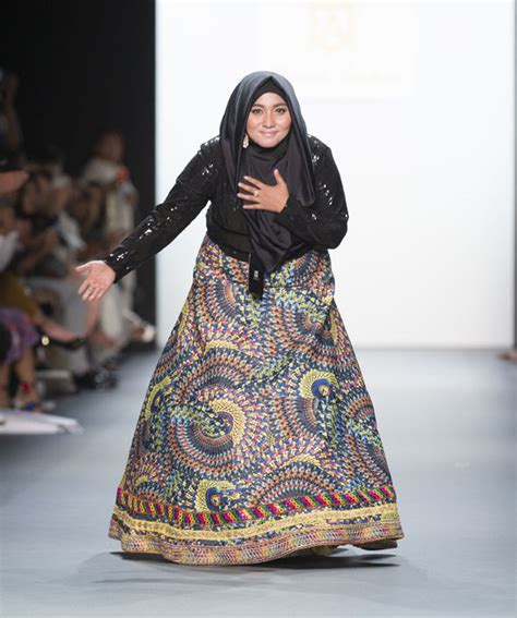 Muslim Fashion Designer Anniesa Hasibuan Makes History With Hijab
