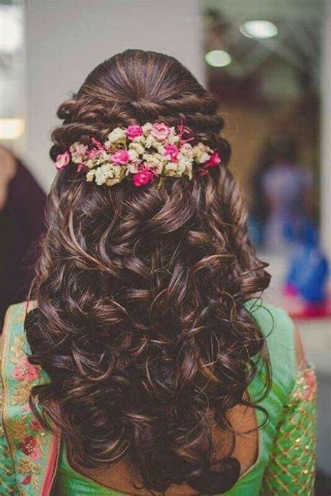 10 Bridal Hairstyles For Curly Hair That Are Perfect For Indian Weddings Bridal Look