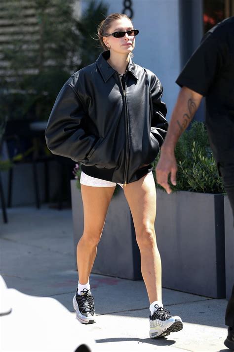 Hailey Bieber Puts On A Leggy Display In Tiny White Shorts While Out For Lunch At Zinque Café In