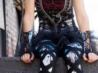 Ariel Bloomer Icon For Hire