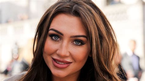Former Towie Star Lauren Goodger Shows Off Results Of New Fitness
