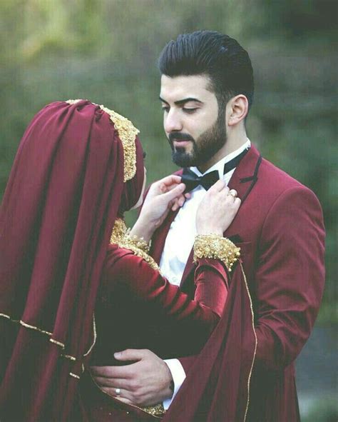 Pin By Zunaira Khalid On Romantic Couples And Dps Muslim Wedding Photography Wedding Couple