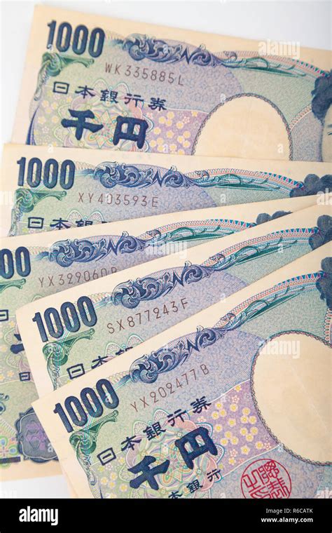 1000 Japanese Yen Bank Notes Stock Photo Alamy