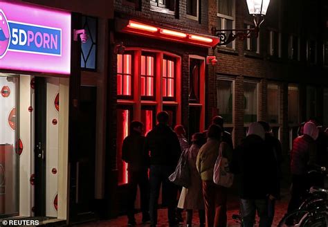 Sex Workers Could Be Banned From Amsterdams Window Displays Under