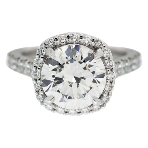 Every season our designers pick their favorite styles and match them with the ideal stones, all ethically. Round Diamond With Halo Engagement Ring | Mouradian Custom ...
