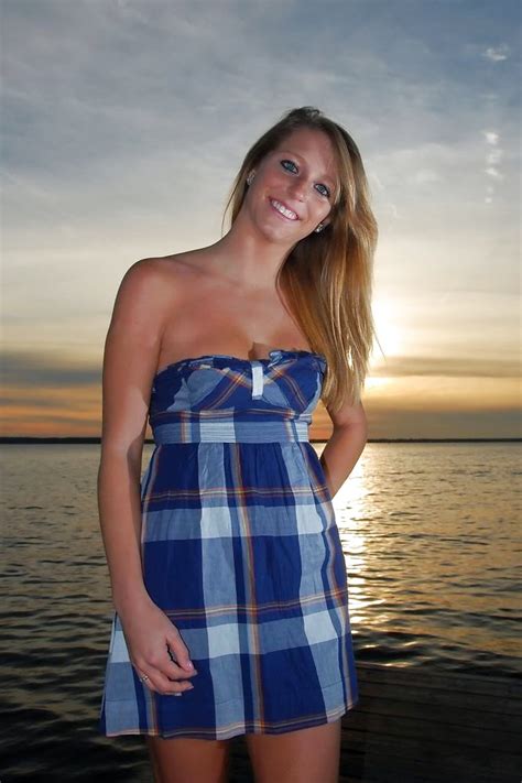 Tanned Blonde Beauty At The Beach Photo 12 95 X3vid Com