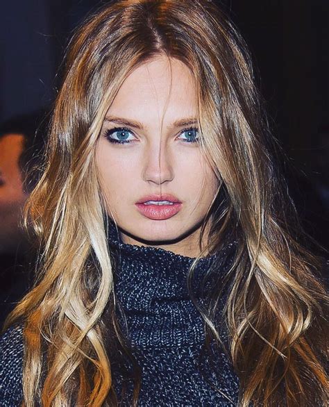 Angel Romee Strijd Dark Blonde Hair Balayage Hair Hair Color Balayage