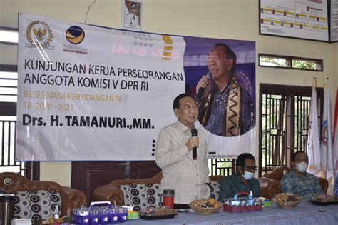 Masih sangat ramai dibicarakan di berbagai media sosial, media online dan grup whatsapp tentang lelang amal atau charity auction yang diselenggarakan oleh badan pembinaan ideologi pancasila atau lebih dikenal. Didatangi Tamanuri, Warga Desa Negeri Batin Jaya Minta ...