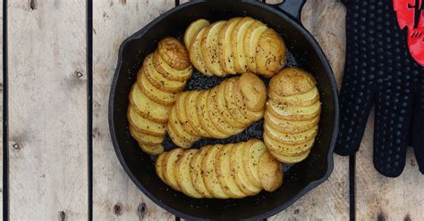 Hasselback Skillet Aardappelen BBQ Recepten BBQ Junkie