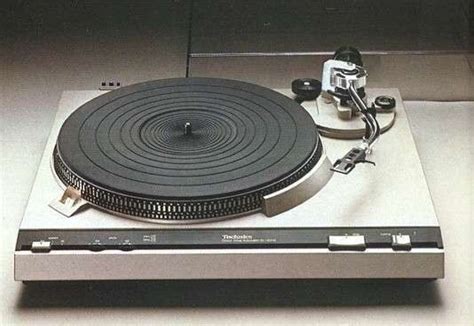 Technics SL 3200 1978 This Has Been My Turntable For About 3 Years