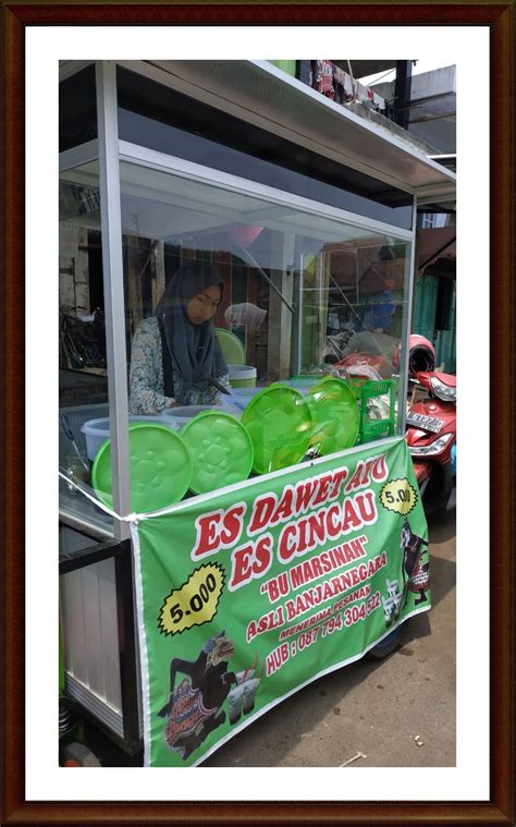 50 ml air matang saja. Es Dawet Ayu dan Es Cincau Bu Marsinah di Depan Stasiun ...
