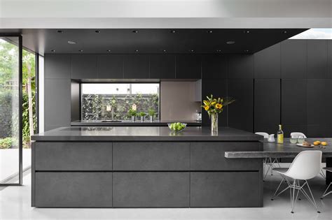 Sleek Kitchen Design Compliments Asymmetric Architecture In 2020 With