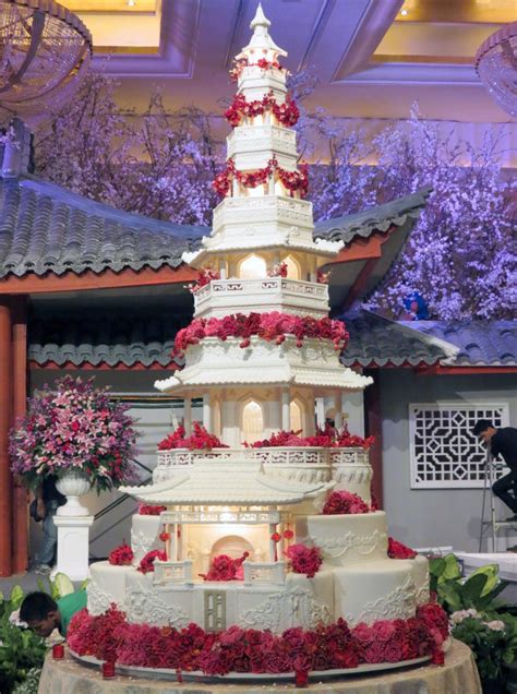 Wedding cakes are just another way abc cake shop ensures that moments matter. World's most extravagant wedding cakes for budget-busting ...