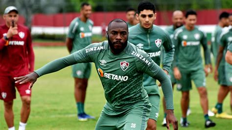 Fluminense tenta renovação de David Braz e Manoel Gazeta Esportiva