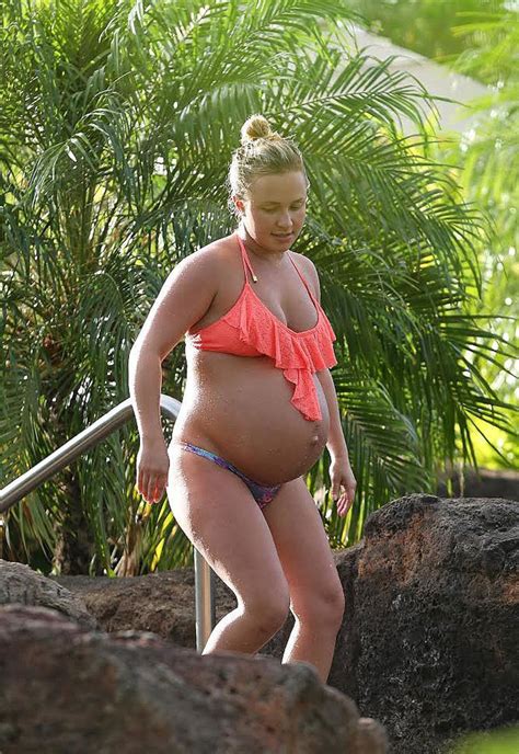 Hayden Panettiere Wearing Bikini In Hawaii Gotceleb