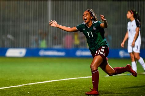 Cómo María Sánchez Siguió Su Pasión De Ser Futbolista Profesional La Raza